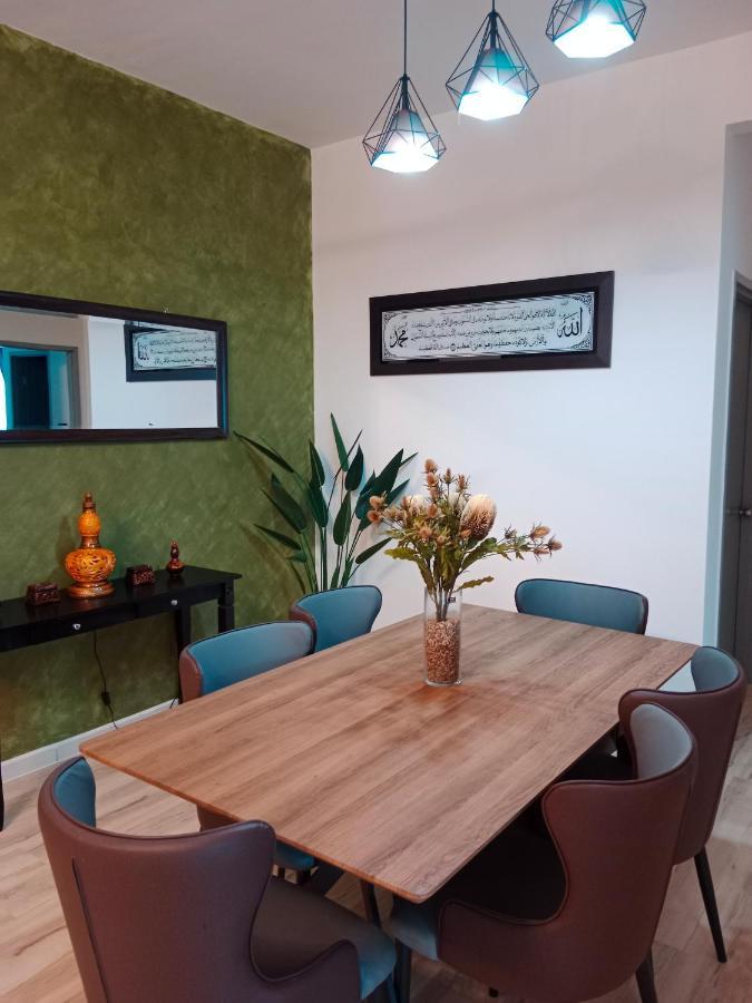 Muslim Homestay At Meru Ipoh Eksteriør billede