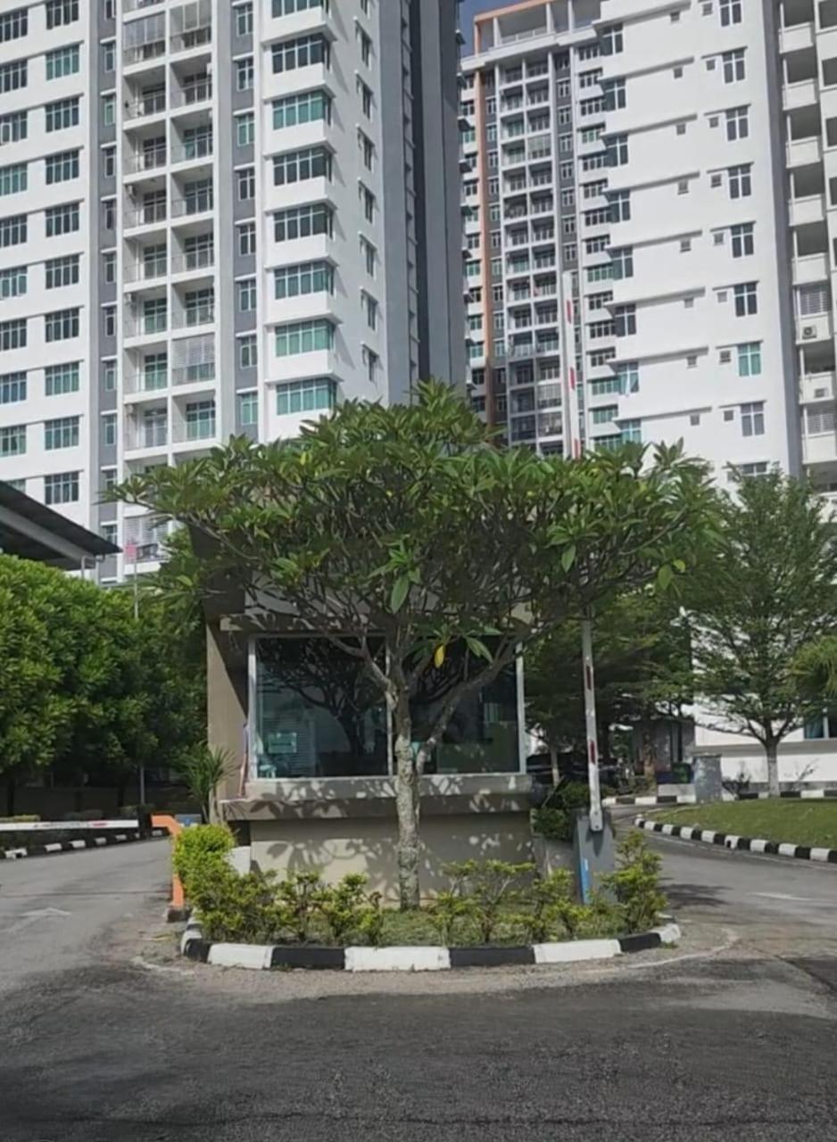 Muslim Homestay At Meru Ipoh Eksteriør billede